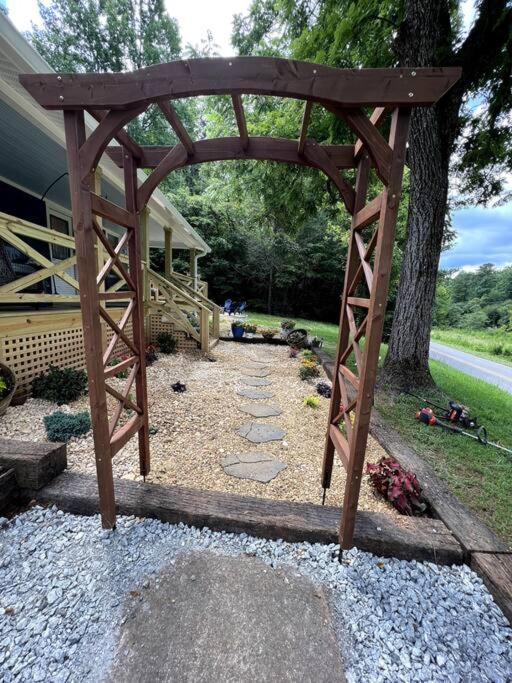 Riverside Relaxer W/Hot Tub+Fire Pit +Wifi & View Franklin Εξωτερικό φωτογραφία