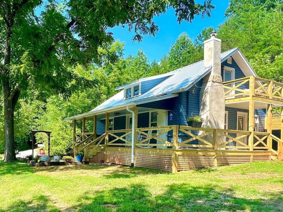 Riverside Relaxer W/Hot Tub+Fire Pit +Wifi & View Franklin Εξωτερικό φωτογραφία